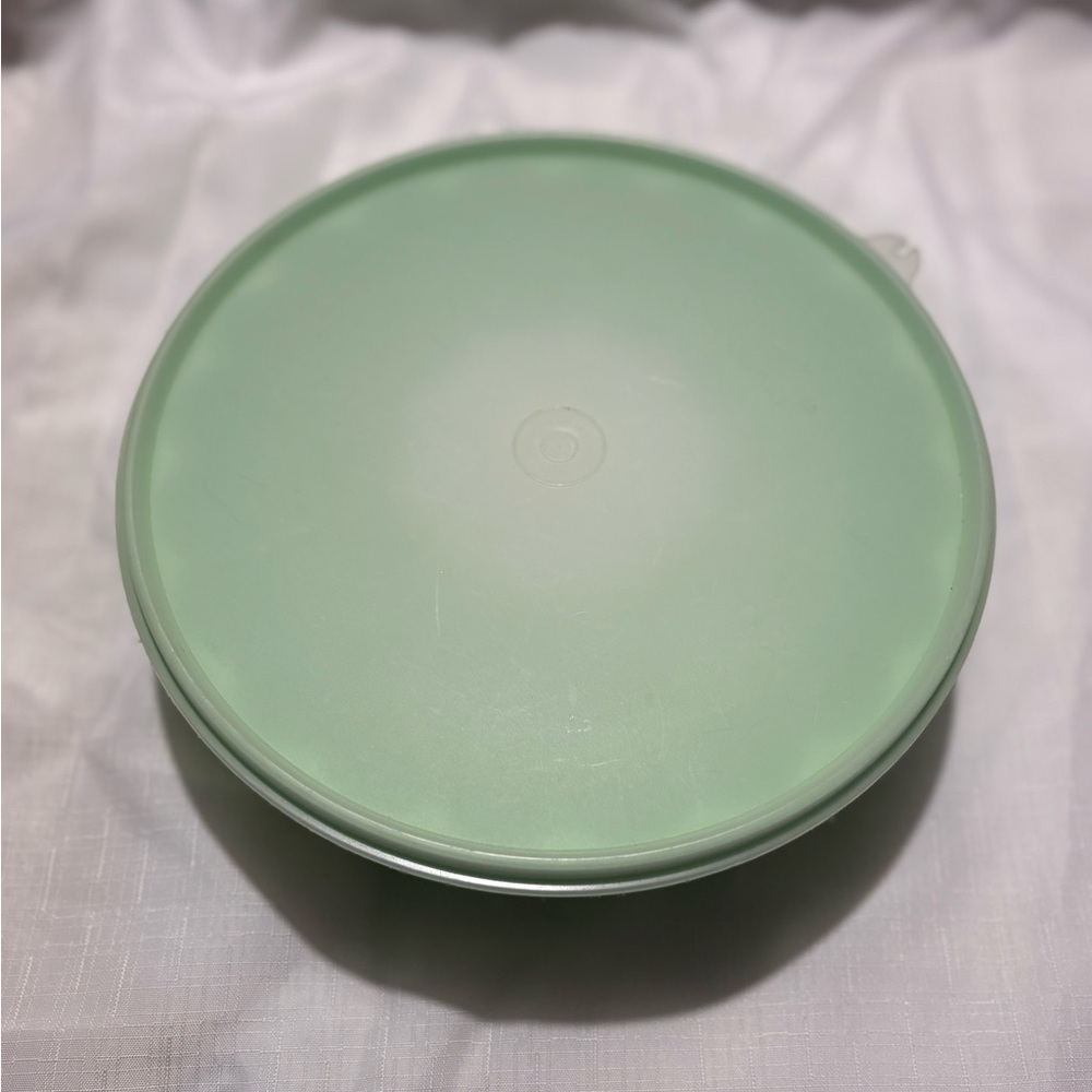Vintage Green Tupperware Storage Container - Picture 2 of 8